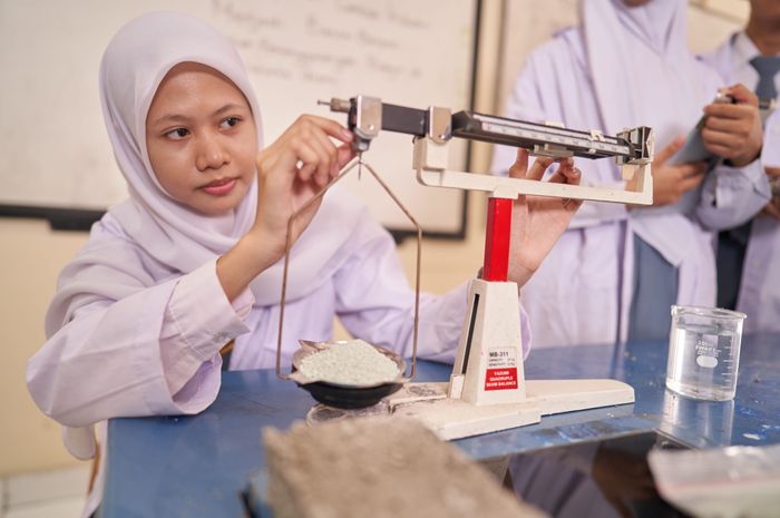 Dari 1.125 proposal yang masuk di TEY 2024, terpilih 25 karya terbaik yang menawarkan solusi kreatif untuk isu-isu lingkungan