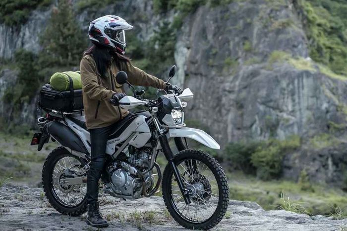 penampakan Kawasaki KLX230 Sherpa, segini harga motor barunya