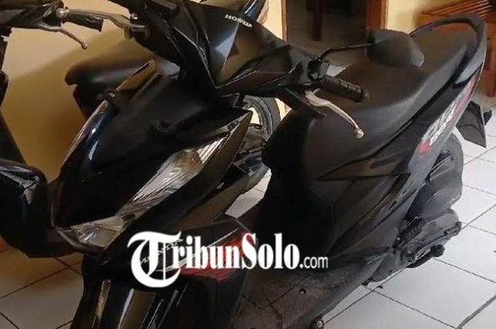 Honda BeAT milik seorang petani dipetik maling ketika sedang panen padi di sawah. Efek kesalahan fatal ini