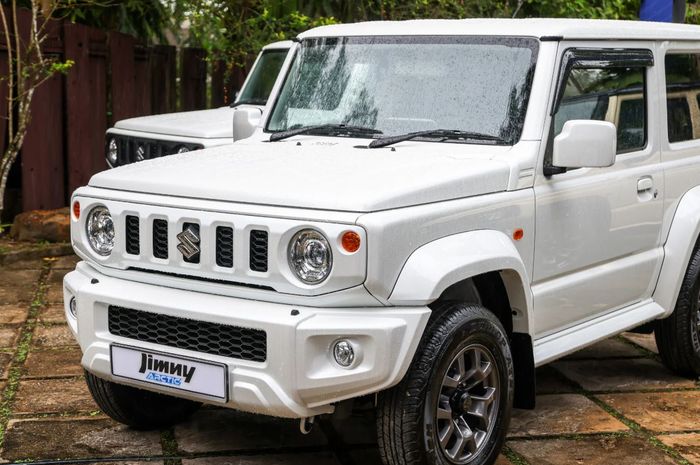 penampakan Suzuki Jimny Arctic 2024