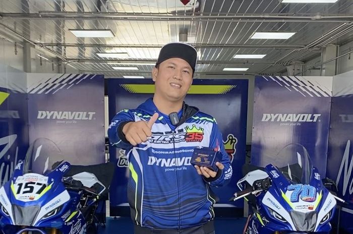 Doni Ramdani dari tim balap DRS 35 mengakui bahwa aki Nano-Gel Dynavolt telah meningkatkan performa motor balap mereka selama setahun terakhir
