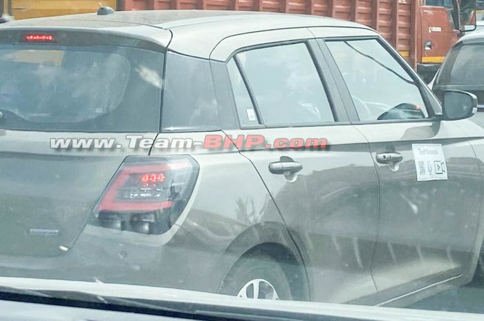 Suzuki Swift baru masih dijual, versi hybrid keciduk sedang dites di jalan