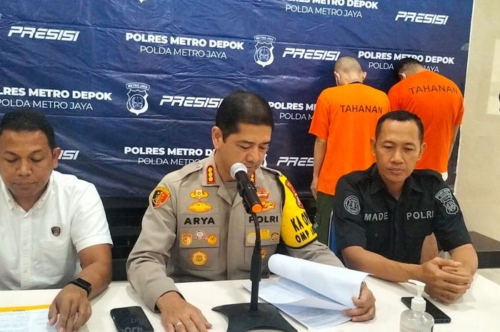 Konferensi Pers Polrestro Depok penangkapan dua pelaku curanmor di Beji, Depok yang sudah beraksi 5 kali