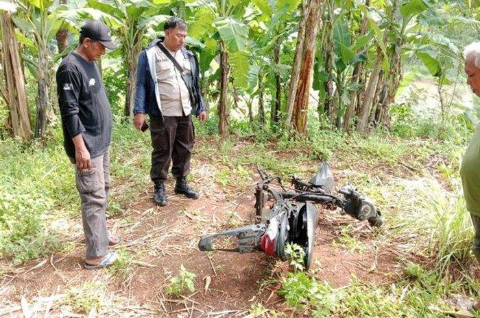Kerangka Honda BeAT yang ditemukan di kebun usai dipreteli anak dari pemiliknya sendiri