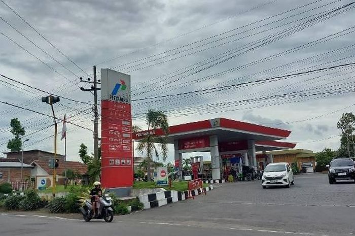 SPBU desa Pelem, Pare, kabupaten Kediri, Jawa Timur