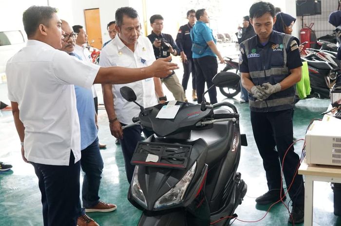 Ratusan motor konvensional disulap tanpa bensin