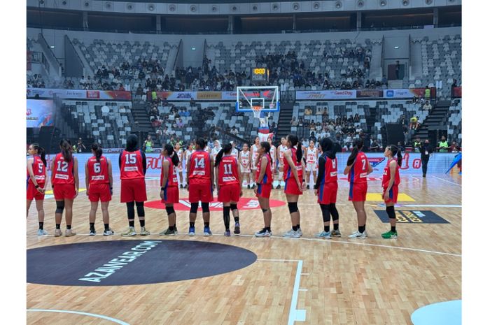Sesi DBL dibuka dengan pertandingan basket siswi