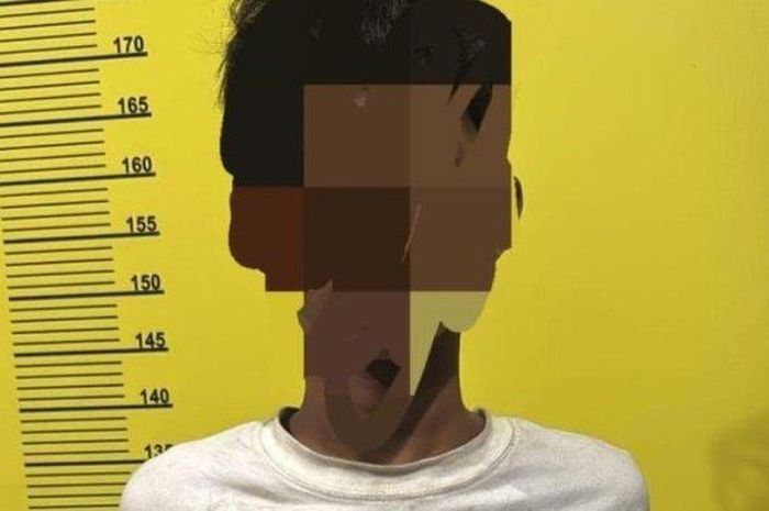 Oknum pelajar SMP berinisial KBAL (14) menjadi pelaku pencurian dengan pemberatan, barang bukti Yamaha Aerox, Honda Supra X 125 dan toko sparepart motor