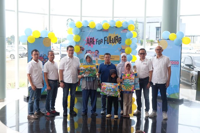 Auto2000 mendukung penyelenggaran Toyota Dream Car Art Contest (TDCAC) melalui program Auto2000 Art For Future