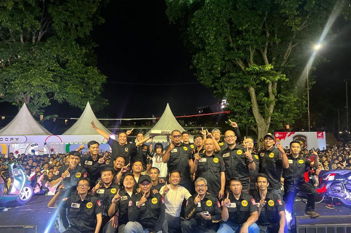 Perayaan Ultah ke-15 Ikatan Motor Honda Jawa Barat di Gedung Sate, Bandung, Jawa Barat, (14/12/24)