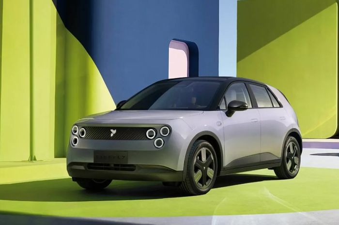 Nio ungkap brand dan mobil baru Firefly di Tiongkok.