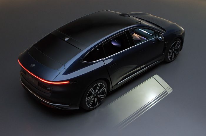 Nio ET9.