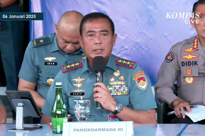 Panglima Komando Armada TNI Angkatan Laut (PANGKOARMADA RI) Laksamana Madya Denih Hendrata