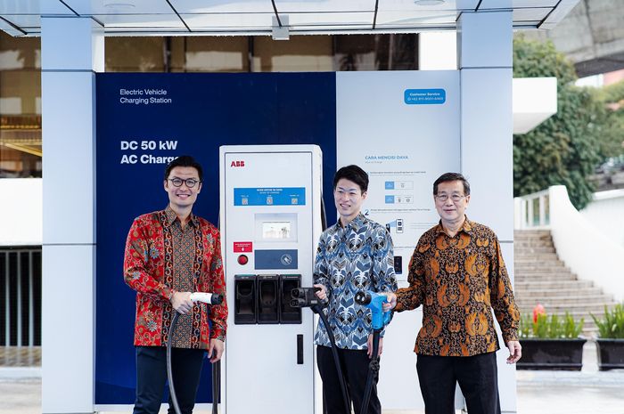 Terra Charge resmikan SPKLU tipe DC pertamanya di WTC Jakarta