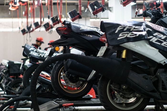 Perawatan motor matic Yamaha di bengkel resmi
