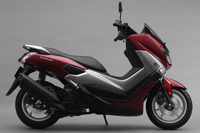 Perbandingan Yamaha NMAX dan Honda PCX