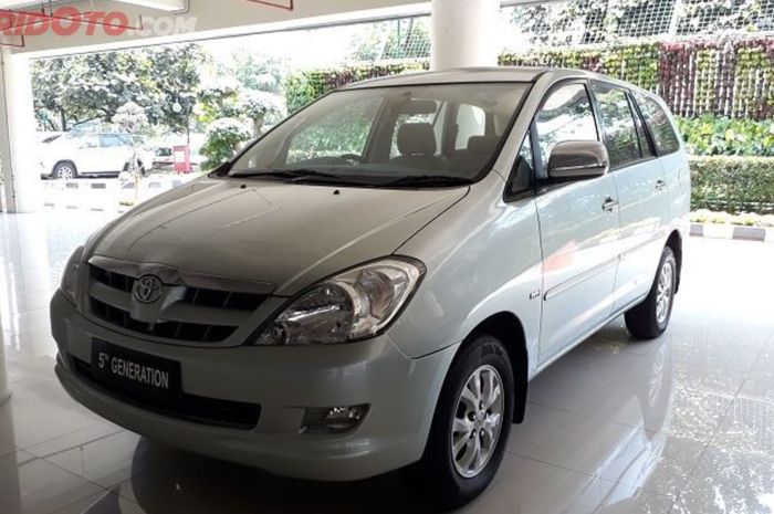 harga mobil bekas Toyota Kijang Innova bensin tahun 2004-2007 di Januari 2025