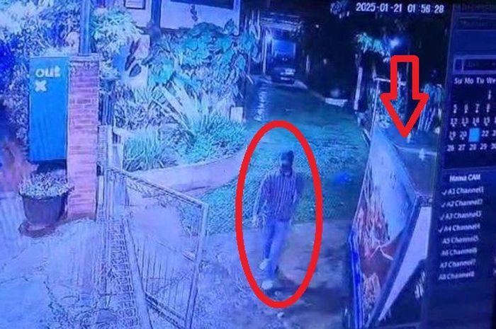 Dalam lingkaran merah pelaku pencurian dan tanda panah menunjukan Mitsubishi L300 milik mantan anggota DPR RI periode 2014-2019, Popong Otje Djundjunan (Ceu Popong) yang dicuri