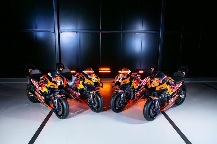 Red Bull KTM Factory Racing dan Red Bull KTM Tech3 resmi menunjukkan wajahnya untuk MotoGP 2025