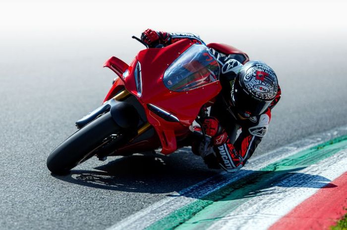 Ducati Panigale V4 2025