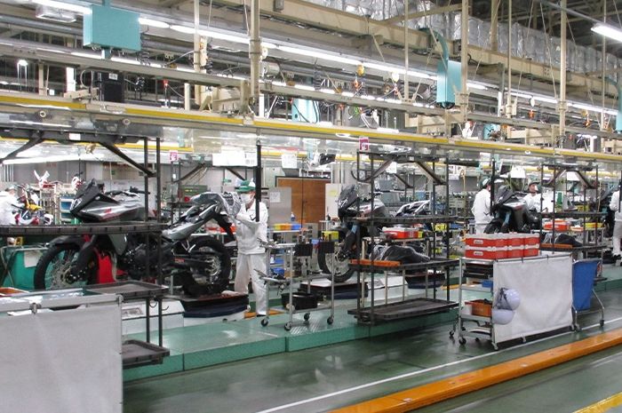 Ilustrasi pabrik motor Honda
