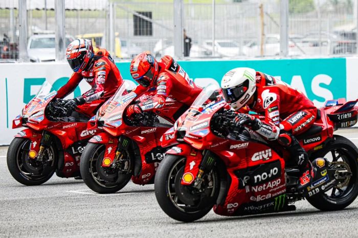 Marc Marquez ungguli Pecco Bagnaia di simulasi sprint tes MotoGP Malaysia 2025