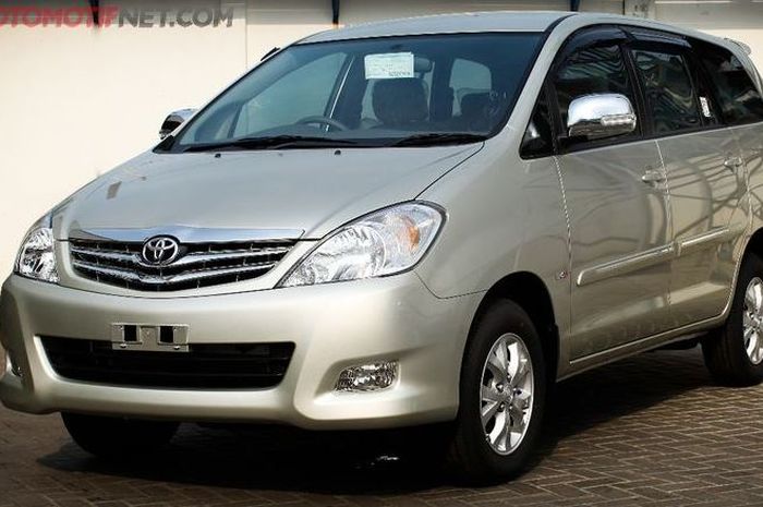 harga mobil bekas Toyota Kijang Innova bensin 2008-2011