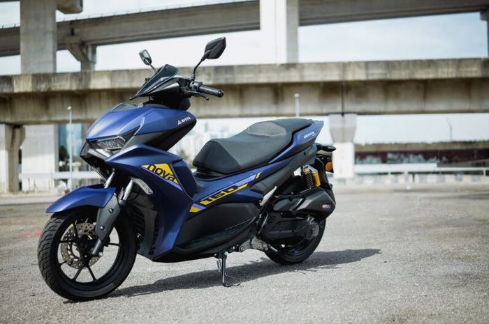Aveta Nova 160 punya desain mirip kawin silang Yamaha XMAX dan Aerox 155