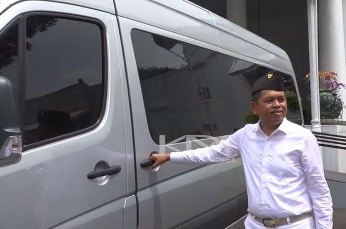 Mercedes-Benz Sprinter 315 CDI A3 dinas Gubernur Jawa Barat yang diminta Dedi Mulyadi diubah menjadi rumah sakit
