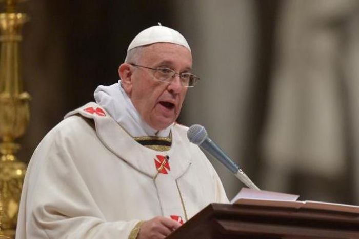 Paus Fransiskus meninggal dunia