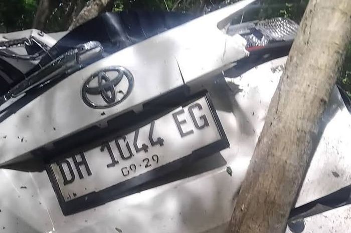 Toyota Kijang Innova warga Atambua, Kabupaten Belu, Nusa Tenggara Timur (NTT)