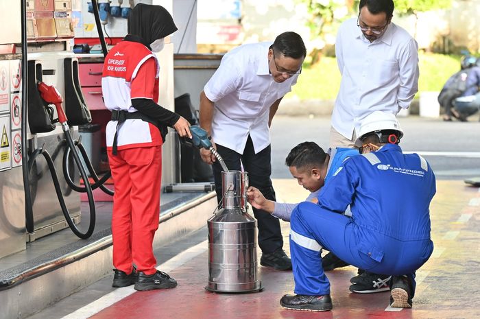Ilustrasi sidak kualitas BBM Pertamina di SPBU