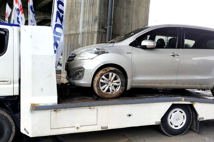 Suzuki gelar program free towing bagi pelanggan di Kota Bekasi yang kendaraannya terdampak banjir