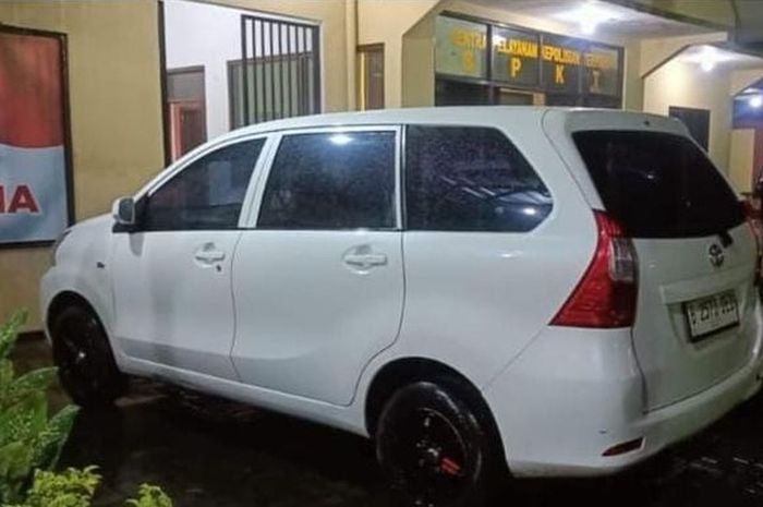 Toyota Avanza milik rental yang sudah sejak Agustus 2024 lalu digelapkan pria asal desa Togokan, Srengat, Kabupaten Blitar, Jawa Timur kini ditemukan