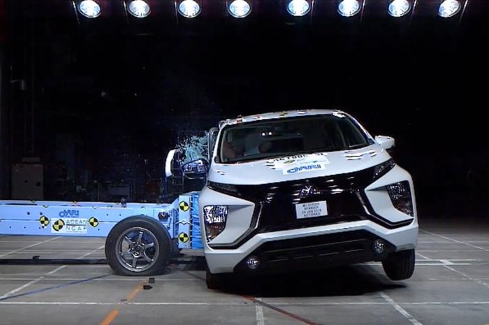 Crash test Mitsubishi Xpander