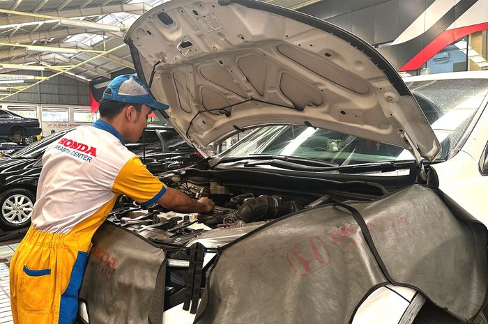 Honda tawarkan program servis khusus bagi mobil yang terdampak banjir di area Jabodetabek