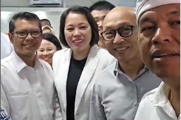 Gubernur Jawa Barat, Dedi Mulyadi usai rapat dengan pengelola kawasan industri Subang Smartpolitan yang menghasilkan 18.000 lowongan kerja