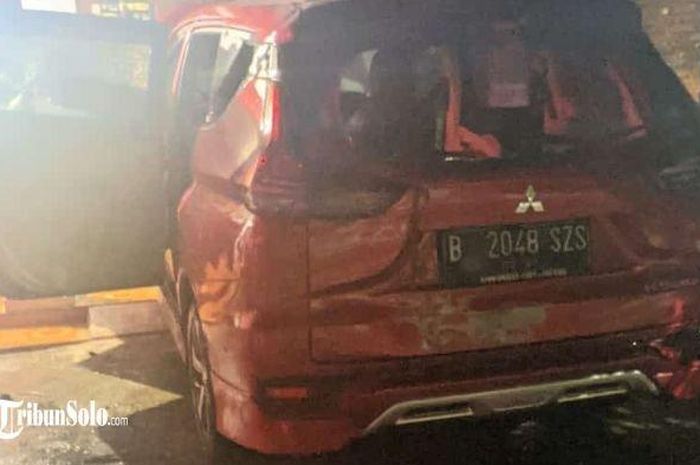 Mitsubishi Xpander dibakar oleh orang kebal hukum di Sragen. Ini kronologinya