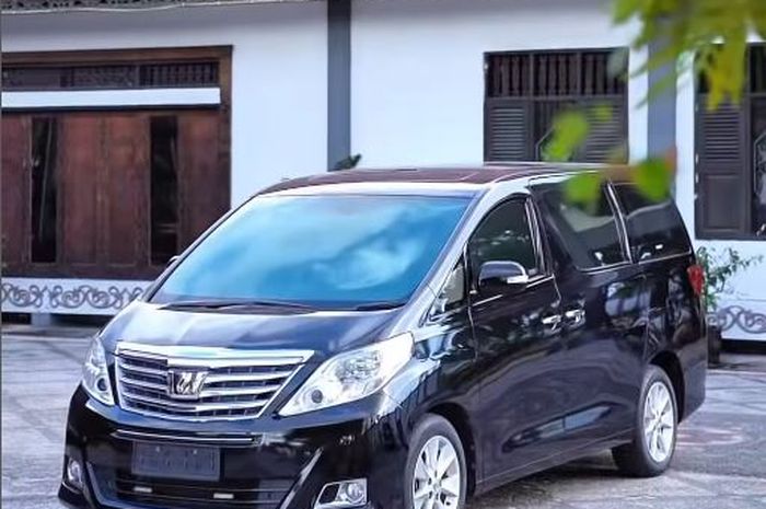 Toyota Alphard dinas Wali Kota Palangka Raya, Fairid Naparin yang dipersilakan dipinjam warganya untuk mobil pengantin nikahan