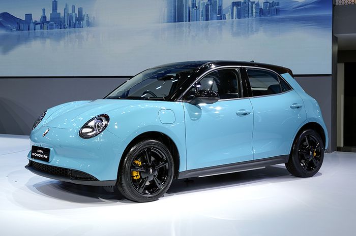 Ora Good Cat warna So Blue ramaikan BIMS 2025.