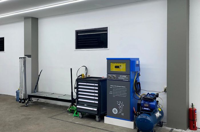 Fasilitas pengisian nitrogen di posko mudik BYD 2025