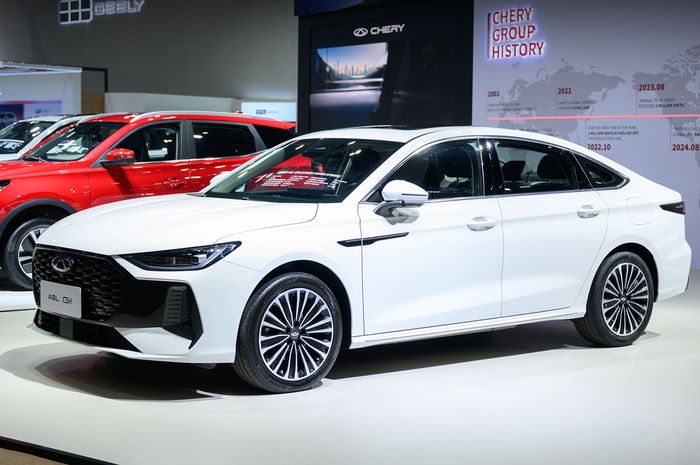 Chery A8L CSH ramaikan BIMS 2025.