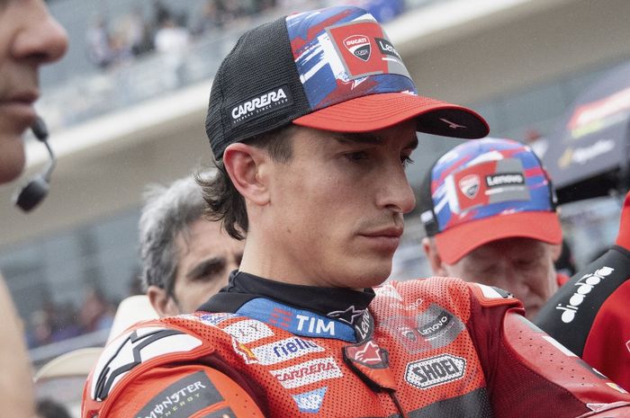 Pembalap Ducati Lenovo, Marc Marquez, tengah bersiap di grid menjelang balapan MotoGP Americas 2025 di COTA, Minggu (30/3/2025).