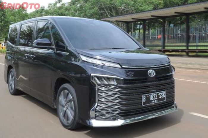 harga Toyota Voxy per April 2025