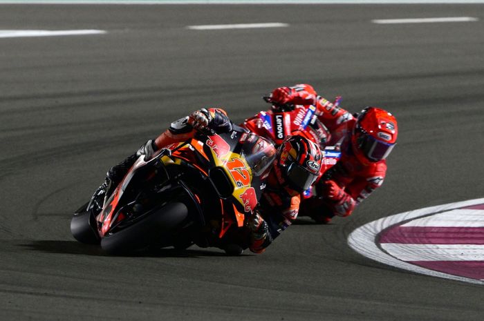 Podium Maverick Vinales di MotoGP Qatar 2025 batal karena melanggar aturan tekanan ban