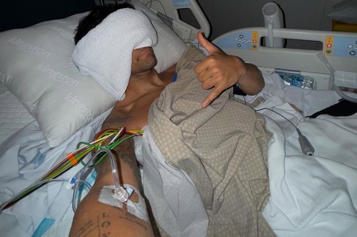 Jorge Martin selfie di rumah sakit, dengan kondisi patah 11 tulang rusuk