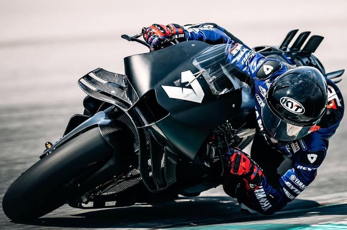 Ilustrasi motor bermesin V4 baru Yamaha