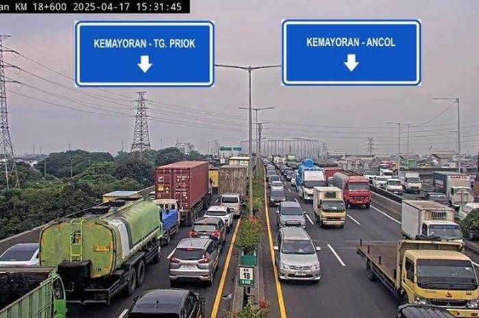 Macet horor di Tanjung Priok