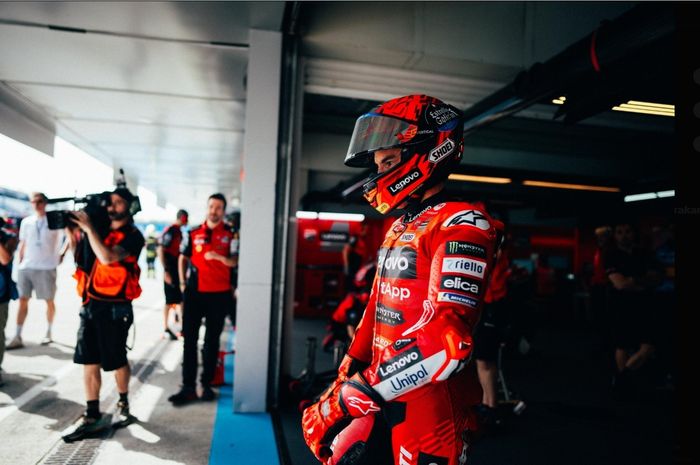 Marc Marquez hampir salah masuk garasi pada hari pertama MotoGP Spanyol 2025