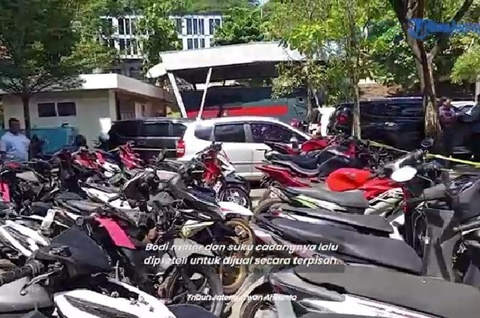 Beberapa barang bukti bisnis motor bodong dengan modus peretelan